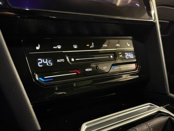 Volkswagen Arteon Fastback Facelifting 2.0 TDI 200KM 2021 Volkswagen Arteon Shooting Brake R-Line, Salon Pol, zdjęcie 31