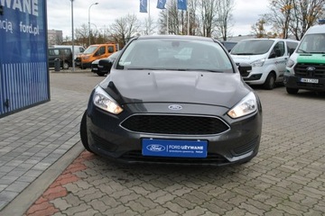 Ford Focus III Hatchback 5d facelifting 1.5 TDCi 95KM 2018 Ford Focus Hatchback Trend 1,5 TDCi 95KM ASO Forda, zdjęcie 2