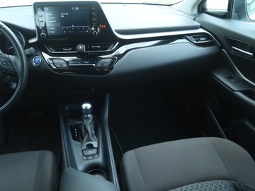 Toyota C-HR I Crossover Facelifting 1.8 Hybrid 122KM 2022 Toyota C-HR 1.8 Hybrid, Serwis ASO, Automat, zdjęcie 7