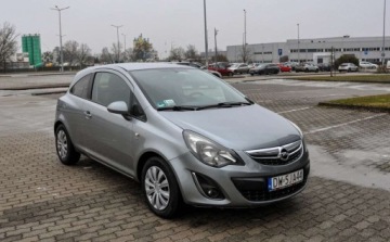 Opel Corsa D Hatchback 1.4 Twinport ECOTEC 100KM 2011 Opel Corsa 1,4 LPG Lift 2011 r. 1.4 BenzynaLPG 100KM, zdjęcie 5