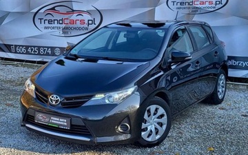 Toyota Auris II Hatchback 5d Dual VVT-i 100 99KM 2014 Toyota Auris 99 KM Navi bezwypadkowa Gwarancja oplacona 1.3 Benzyna 99KM, zdjęcie 2