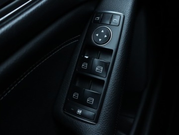 Mercedes CLA C117 Shooting Brake 2.0 250 211KM 2015 Mercedes CLA 250 4MATIC, Salon Polska, Serwis ASO, zdjęcie 20