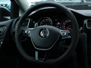 Volkswagen Golf VII Hatchback 3d Facelifting 1.5 TSI BMT 130KM 2018 VW Golf 1.5 TSI, Salon Polska, Klima, Klimatronic, zdjęcie 19
