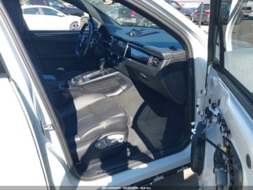 Porsche Macan 2022 Porsche Macan 2022 2.0l 2.0 Benzyna 261KM, zdjęcie 10