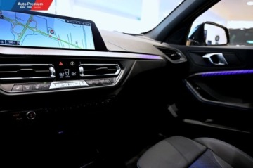 BMW Seria 1 F70 2024 BMW Seria 1 118iFV23LED Fog lightsKierownica skorzana M 1.5 Benzyna, zdjęcie 7