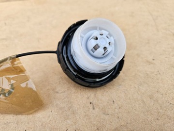 ZÁCPA  PLNĚNÍ PALIVA MAZDA CX-3 2015- ORIGINÁLNÍ !!!