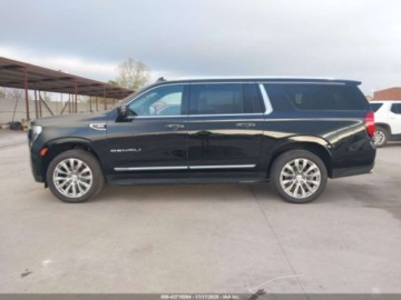  GMC Yukon XL Denali 2024 6.2l 6.2 Benzyna 420KM, zdjęcie 2