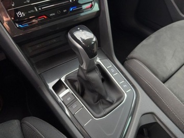 Volkswagen Tiguan II SUV Facelifting 1.5 TSI 150KM 2022 Volkswagen Tiguan pakiet zimowy, tempomat aktywny, lane assist, 1.5 Benzyna, zdjęcie 26