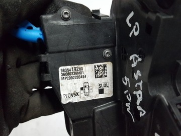 OPEL ASTRA 6 VI L 21R- ZÁMEK DVEŘE LEVÝ PŘEDNÍ 5 PINU EVROPA 5D