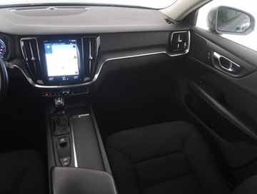 Volvo V60 II  Kombi 2.0 D3 150KM 2020 Volvo V60 D3 2.0, Salon Polska, Serwis ASO, zdjęcie 7