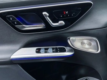 Mercedes GLC C254/X254 Coupe 2.0 300 258KM 2025 MERCEDES-BENZ GLC 300 4-Matic AMG Line 2.0 (258KM) 2025, zdjęcie 10