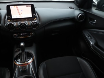 Nissan Juke II Crossover 1.0 DIG-T 117KM 2020 Nissan Juke 1.0 DIG-T, Automat, Skóra, Navi, zdjęcie 7