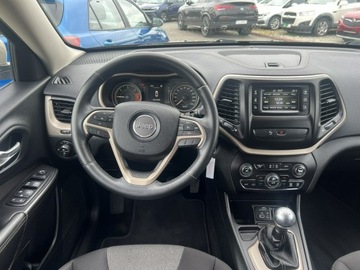 Jeep Cherokee V Terenowy 2.0 MJD 140KM 2015 Jeep Cherokee 2.0 M-Jet Longitude FWD Klimatronic, zdjęcie 9