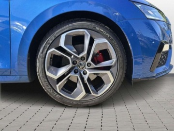 Skoda Octavia IV Kombi 2.0 TDI SCR 200KM 2023 Skoda Octavia TDI 4x4 200KM RS Challenge DCC Head-up Webasto Hak FV23, zdjęcie 8