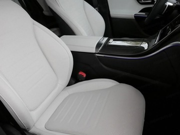 Mercedes GLC C254/X254 2025 GLC Coupe 300 de 4-Matic AMG Line 2.0 (353KM) 2025, zdjęcie 3