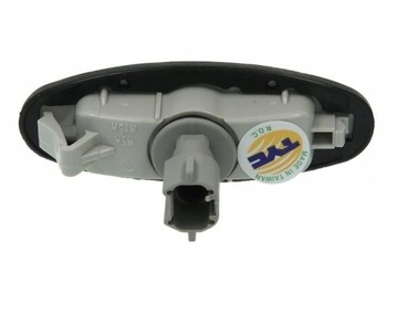 BLIKAČ BOČNÍ LEVÝ PRAVÝ MAZDA MPV 1999-2004