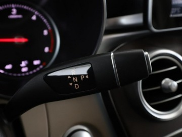 Mercedes GLC C253 SUV 2.1 220 d 170KM 2018 Mercedes GLC 220 4x4, Kamera, Skóra, Panorama,, zdjęcie 31