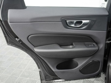 Volvo XC60 II 2023 Volvo XC 60 WE8N040#B4 B Plus Dark Podgrz.f kier, zdjęcie 23