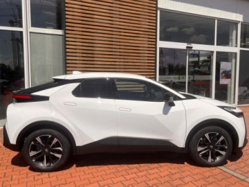 Toyota C-HR II SUV 1.8 Hybrid 140KM 2026 Od ręki - Style 1.8 Hybrid 140KM | Podgrzewane fotele!, zdjęcie 2