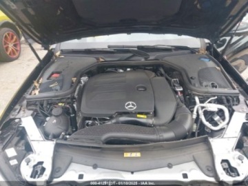 Mercedes Klasa E W213 2022 Mercedes-Benz Klasa E 2022r., 2.0L 2.0 Benzyna 255KM, zdjęcie 11