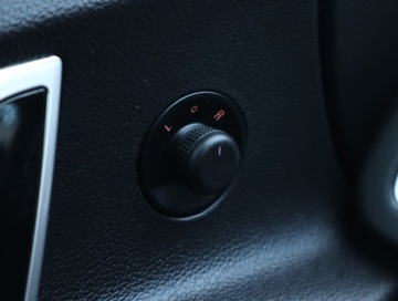 Opel Astra J Hatchback 5d 1.6 Twinport ECOTEC 115KM 2010 Opel Astra 1.6 16V, Salon Polska, Klima, zdjęcie 18