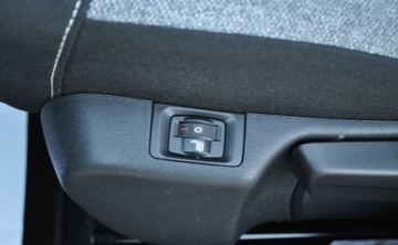 Citroen C3 III Hatchback 1.2 PureTech 110KM 2020 Citroen C3 C-SERIES Benzyna Klimatyzacja LED 1.2 Benzyna 110KM, zdjęcie 18