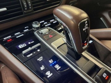 Porsche Cayenne III SUV GTS  4.0 V8 460KM 2022 Porsche Cayenne 4.0 Benzyna 460KM, zdjęcie 21