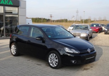 Volkswagen Golf VII Hatchback 3d 1.6 TDI-CR DPF 105KM 2012 Volkswagen Golf 1.6 TDI 105KM Zarejestrowany Super Stan 1.6 Diesel 105KM