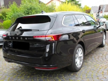 Skoda Superb IV Kombi Plug-in 1.5 TSI iV Plug-In 204KM 2026 SKODA Superb Edition 130 1.5 TSI Plug-in Hybrid DSG 204KM 2026, zdjęcie 3
