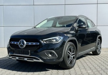 Mercedes GLA II Off-roader Plug-In 1.3 250 e 218KM 2022 Mercedes-Benz GLA Plug-In Panorama Keyless Led Parktronic Grzane fote