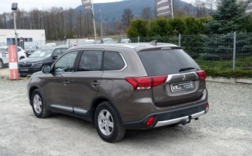 Mitsubishi Outlander III 2017 Mitsubishi Outlander 2.2DI-D 150KM 4WD 4x4 7osobowy Xenony Nawigacja Grzan, zdjęcie 6