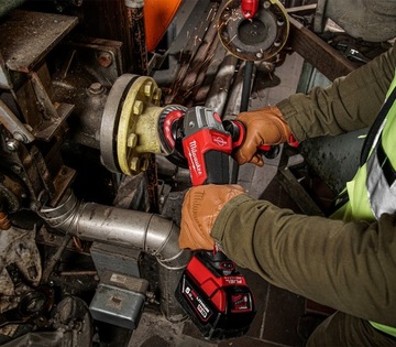 Аккумуляторная углошлифовальная машина 125 мм с регулировкой скорости M18 FSAGV125XPDB