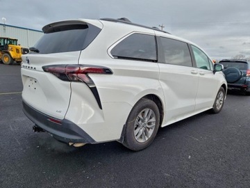 Toyota Sienna III 2025 Toyota Sienna Le 2025 2.5 Hybryda 245KM, zdjęcie 3