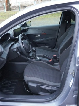Peugeot 208 II Hatchback 1.2 PureTech 75KM 2021 Peugeot 208 2021 Rok Bogate wyposażenie, zdjęcie 9