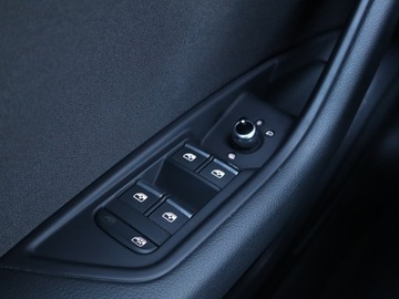 Audi A4 B9 Avant Facelifting 2.0 35 TFSI 150KM 2022 Audi A4 35 TFSI, Salon Polska, 1. Właściciel, zdjęcie 16