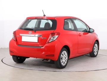 Toyota Yaris III Hatchback 5d 1.0 VVT-i 69KM 2012 Toyota Yaris 1.0 VVT-i, Salon Polska, Klima, zdjęcie 4