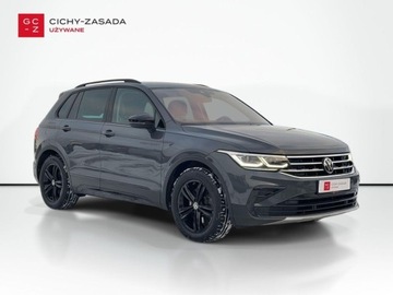 Volkswagen Tiguan II SUV Facelifting 2.0 TDI 200KM 2022 Volkswagen Tiguan 2.0TDI 200KM UrbanSport DSG 4x4 SerwisASO Acc Matrix Kes, zdjęcie 6
