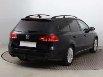 Volkswagen Passat B7 Variant 2.0 TDI CR DPF BlueMotion 140KM 2013 VW Passat 2.0 TDI, DSG, Navi, Klima, Klimatronic, zdjęcie 4