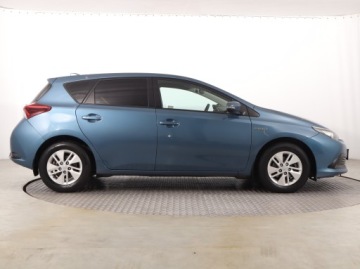Toyota Auris II Hatchback 5d Facelifting 1.8 Hybrid 136KM 2016 Toyota Auris Hybrid, Salon Polska, Serwis ASO, zdjęcie 5
