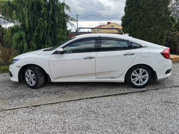 Honda Civic X Sedan 4d 1.5 VTEC Turbo 182KM 2018 HONDA CIVIC X 1.5 BENZYNA 182 KM NISKI PRZEBIEG FULL SERWIS ASO BOGATE WYPO, zdjęcie 14