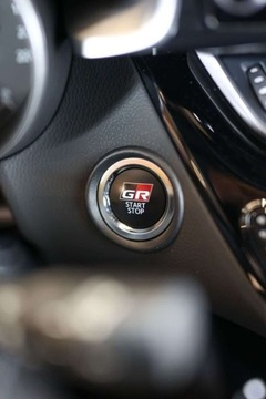 Toyota C-HR I Crossover Facelifting 1.8 Hybrid 122KM 2023 Toyota C-HR 1.8 Hybrid GPF GR Sport 1.8 Hybryda 122KM, zdjęcie 20