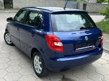 Skoda Fabia II Hatchback Facelifting 1.2 HTP 60KM 2011 Škoda Fabia Skoda Fabia Lift Benzyna Klima, zdjęcie 3