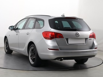 Opel Astra J Sports Tourer 1.4 Turbo ECOTEC 140KM 2011 Opel Astra 1.4 T, Klima, Tempomat, Parktronic, zdjęcie 3