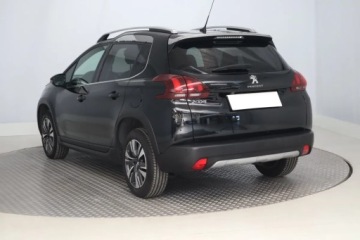 Peugeot 2008 I SUV Facelifting 1.2 PureTech 110KM 2019 Peugeot 2008 1.2 PureTech, Salon Polska, zdjęcie 3