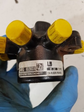 РАСПРЕДЕЛИТЕЛЬ ТОПЛИВА 4M5Q9D280DB FORD 1.8TDCI