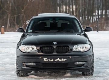 BMW Seria 1 E81/E87 Hatchback 5d E87 1.6 116i 122KM 2008 BMW Seria 1 122KM Lift Navi Alu Pdc Kola Zimowe 1.6 Benzyna 122KM, zdjęcie 3