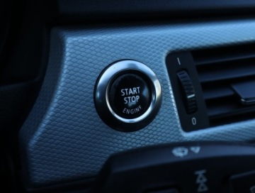 BMW Seria 3 E90-91-92-93 Coupe E92 320i 170KM 2008 BMW 3 320 i, Xenon, Klima, Klimatronic, Tempomat, zdjęcie 16