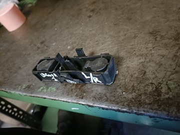 LAGUNA L VLOŽKA SVĚTLA ZADNÍ LEVÝ PRAVÁ