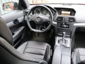 Mercedes Klasa E W212 Coupe 200 CGI BlueEFFICIENCY 184KM 2011 Mercedes E E 200, Salon Polska, Serwis ASO, zdjęcie 6