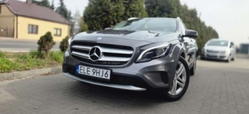 Mercedes GLA I Off-roader 2.0 250 211KM 2014 Mercedes-Benz GLA 250 2.0 Benzyna 211KM Zarejestrowany Gwarancja Raty Opla